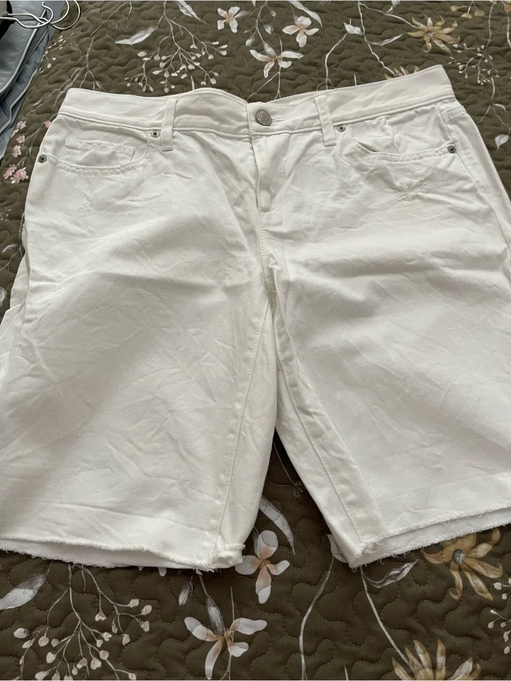 LOFT White High-Rise Jeans and white with black detail shorts. - Picture 2 of 7